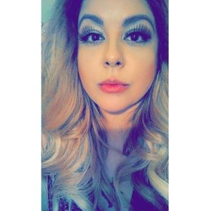 Meet your Posher, Mitzi